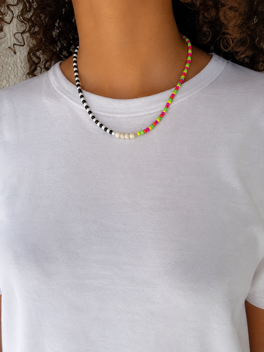 Chromatic Necklaces